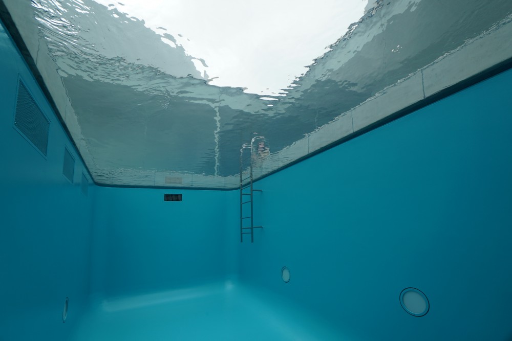 Leandro ERLICH - The Swimming Pool