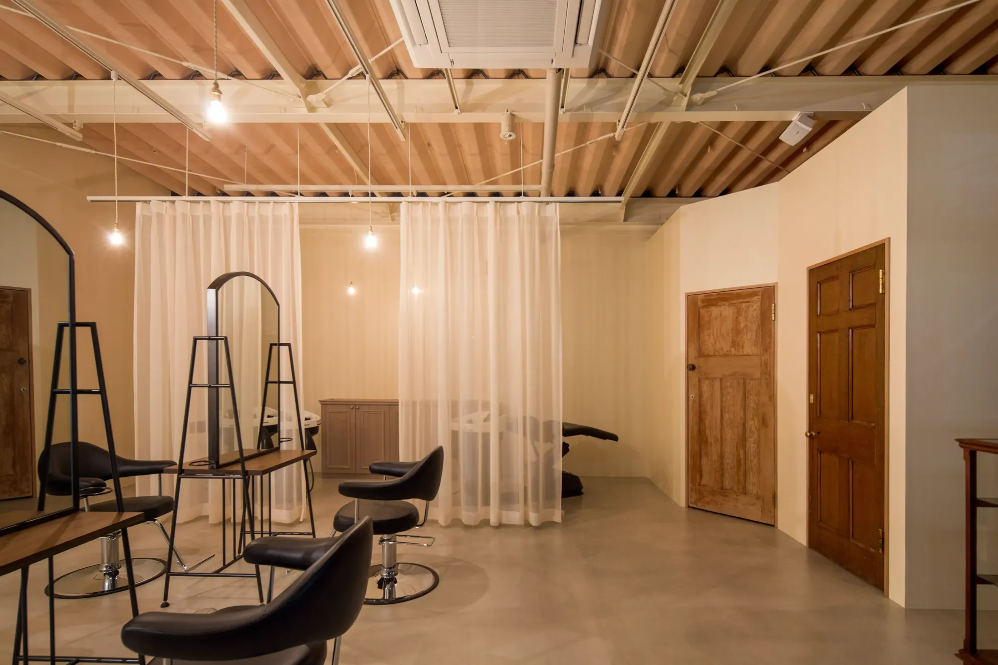ba sho hair interior