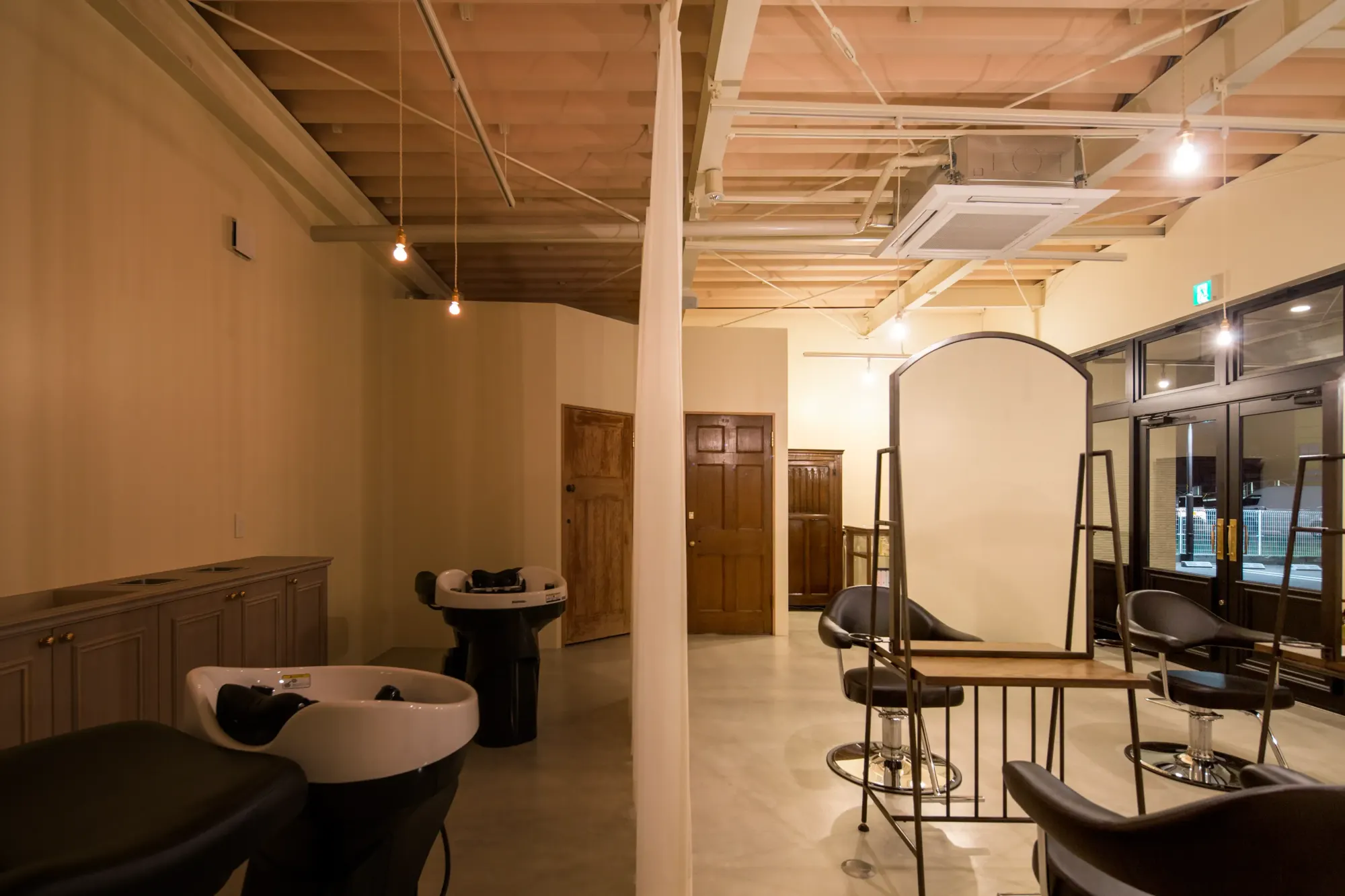 ba sho hair interior