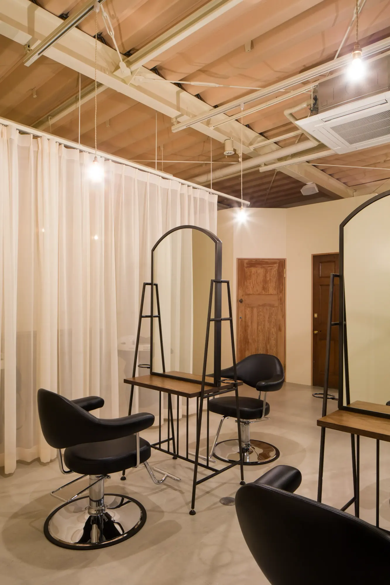 ba sho hair interior detail