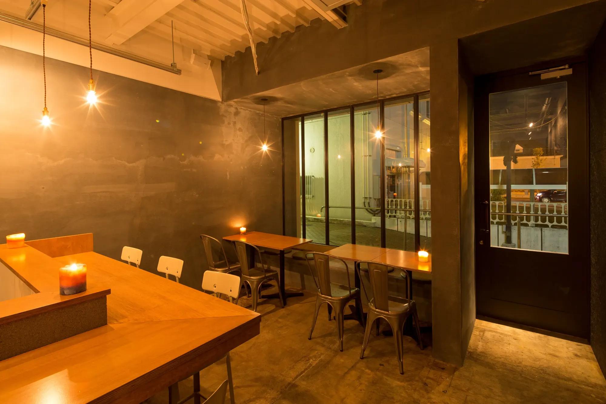 Geek Comfortable Bar & Cafe interior
