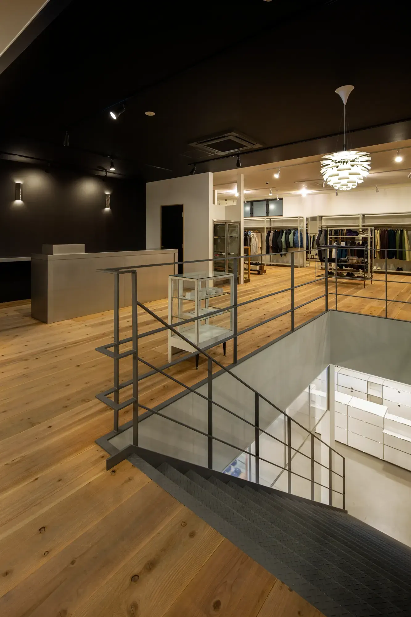 Higana bldg. interior