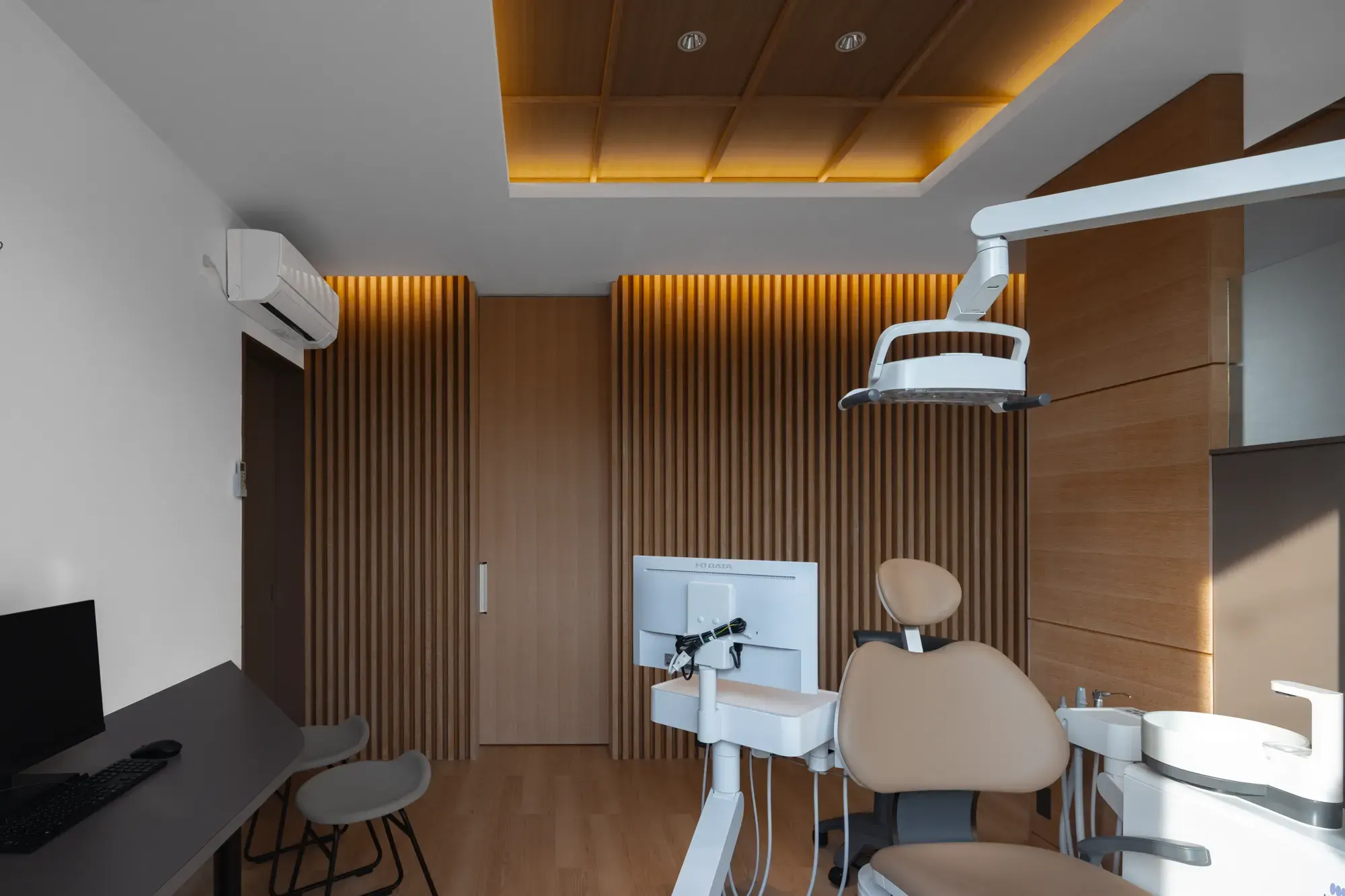 Kobayashi Dental Clinic interior