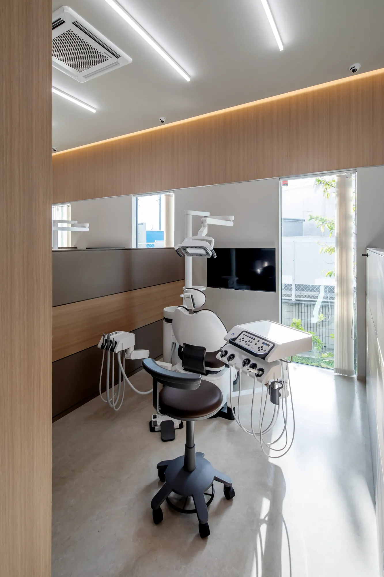 Miyamoto Dental Clinic interior