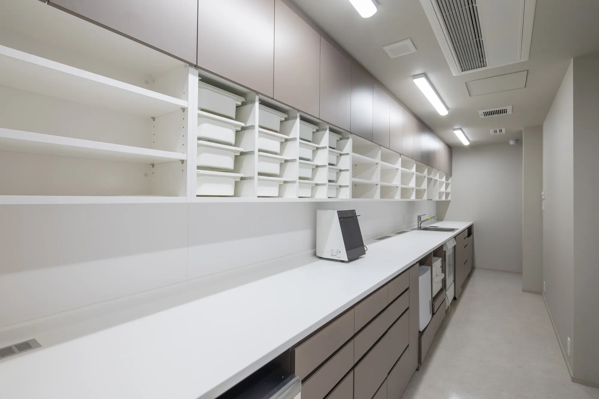Miyamoto Dental Clinic interior