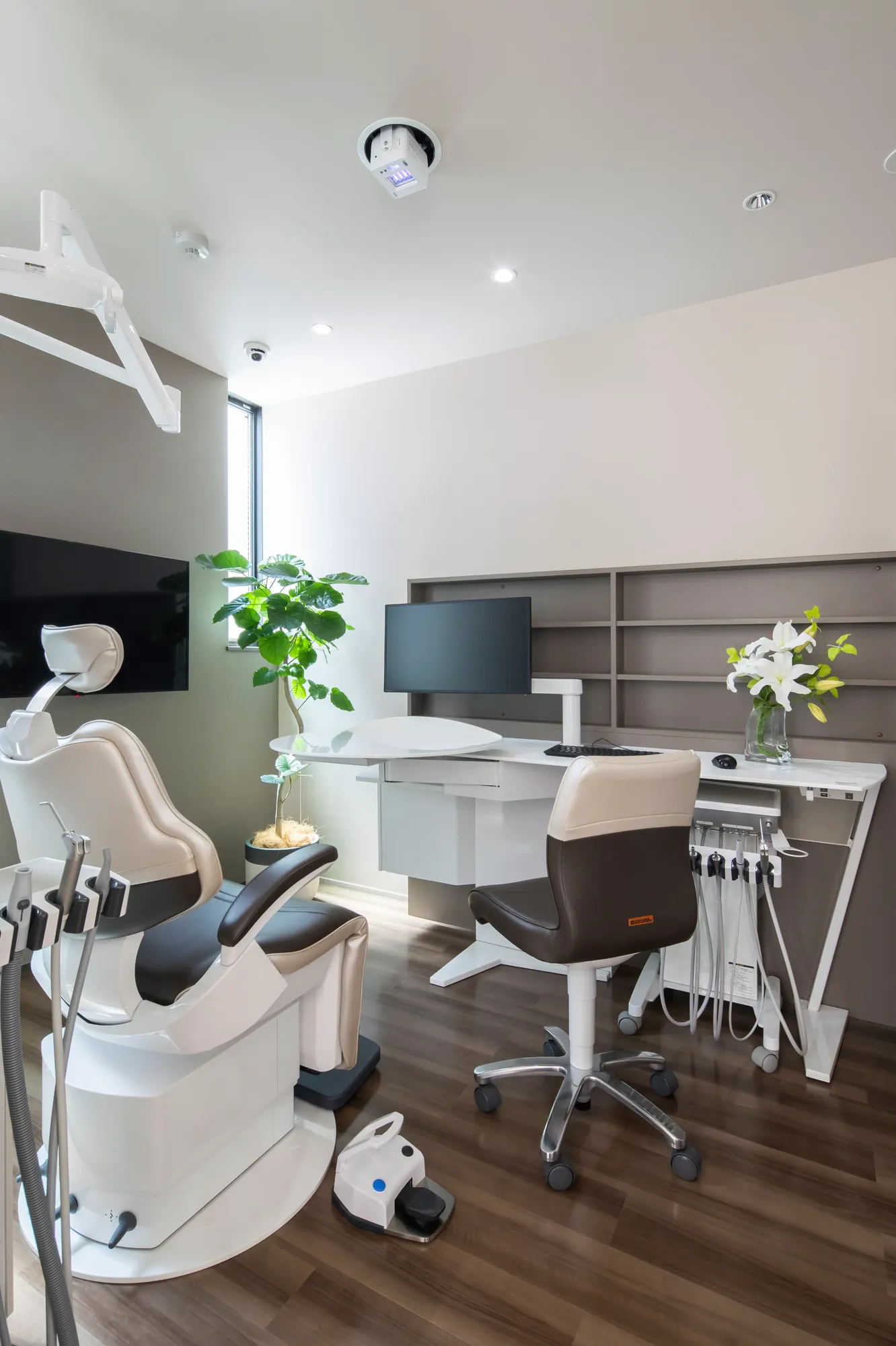 Ohno Dental Clinic interior