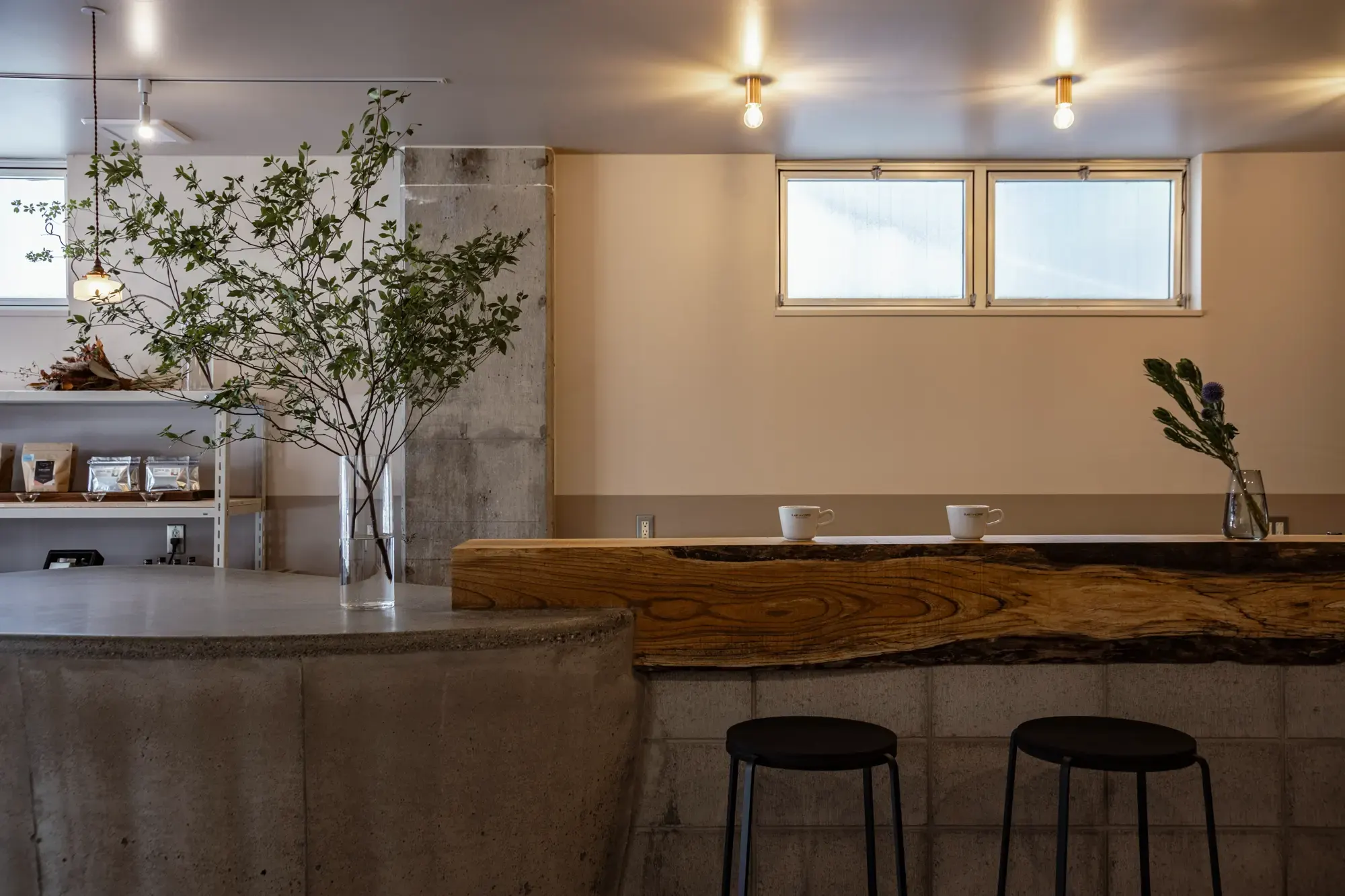R ART OF COFFEE Chiyoda interior