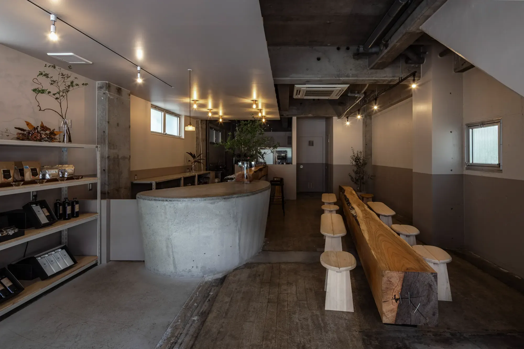 R ART OF COFFEE Chiyoda interior