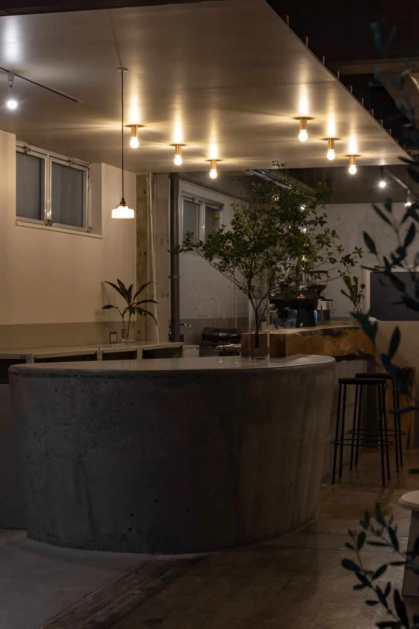 R ART OF COFFEE Chiyoda interior