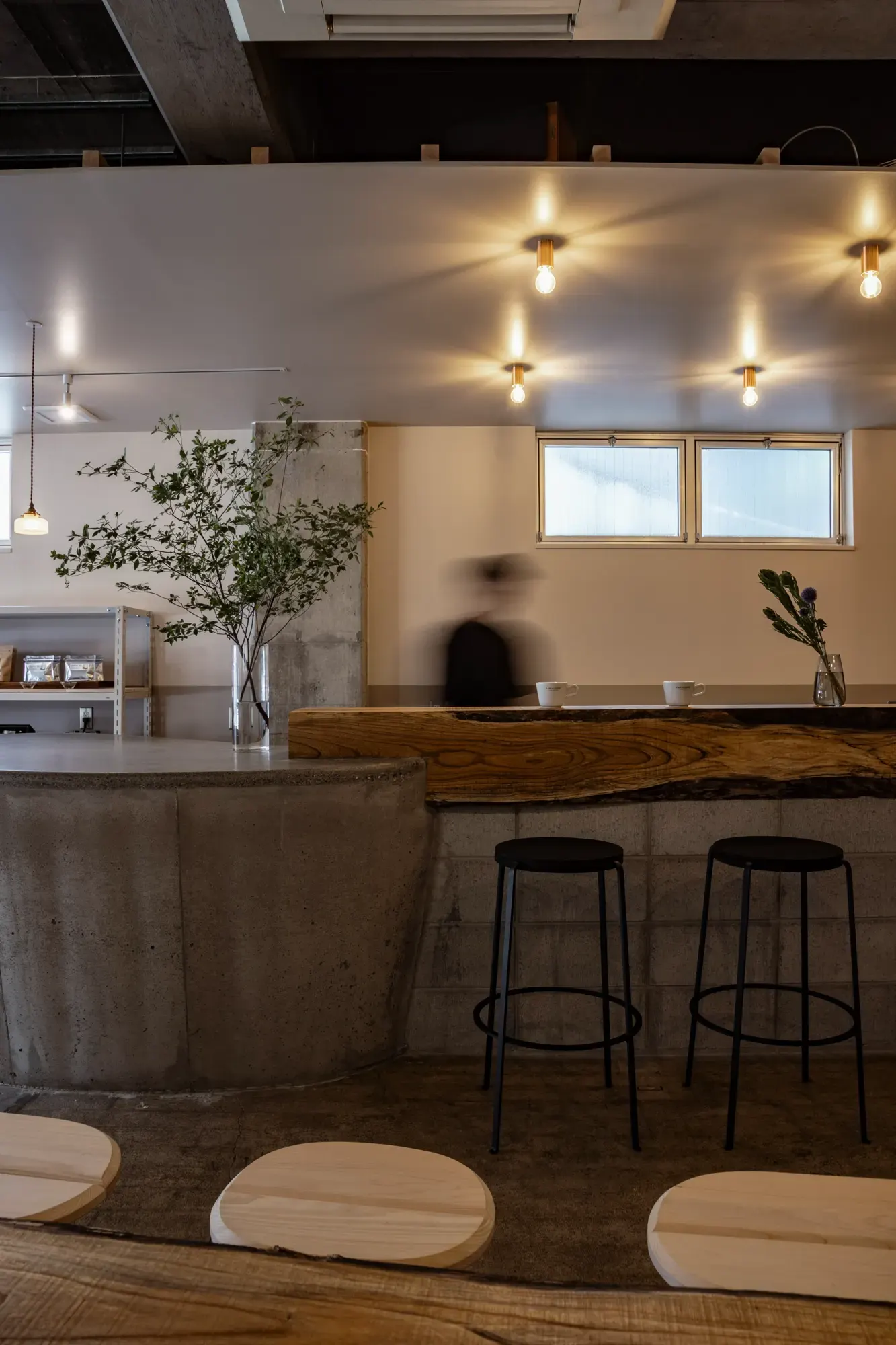 R ART OF COFFEE Chiyoda interior