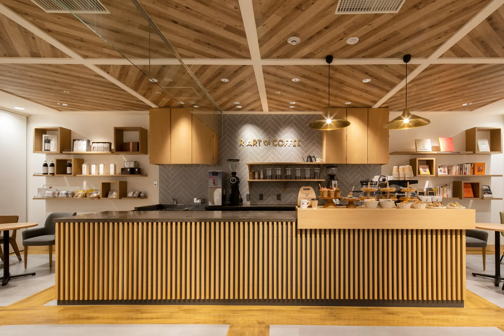 R ART OF COFFEE Matsuzakaya interior