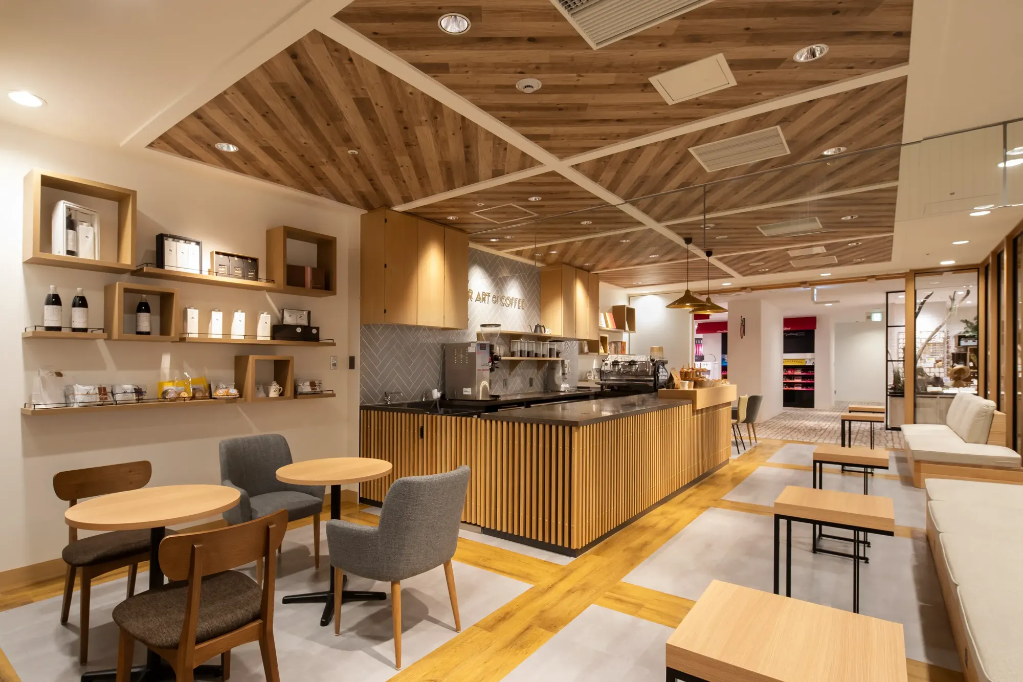 R ART OF COFFEE Matsuzakaya interior