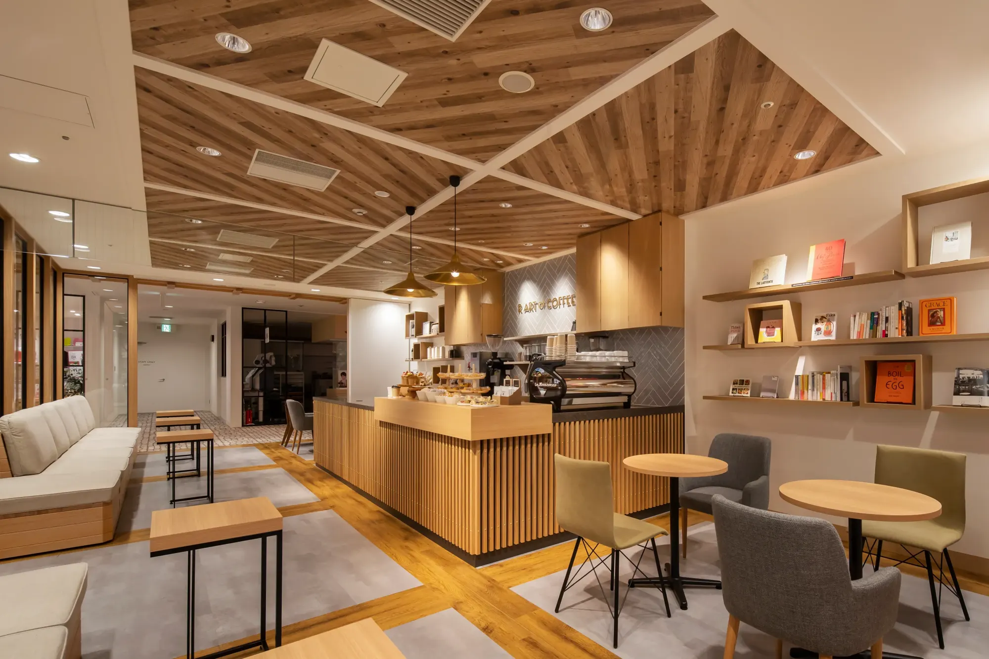 R ART OF COFFEE Matsuzakaya interior