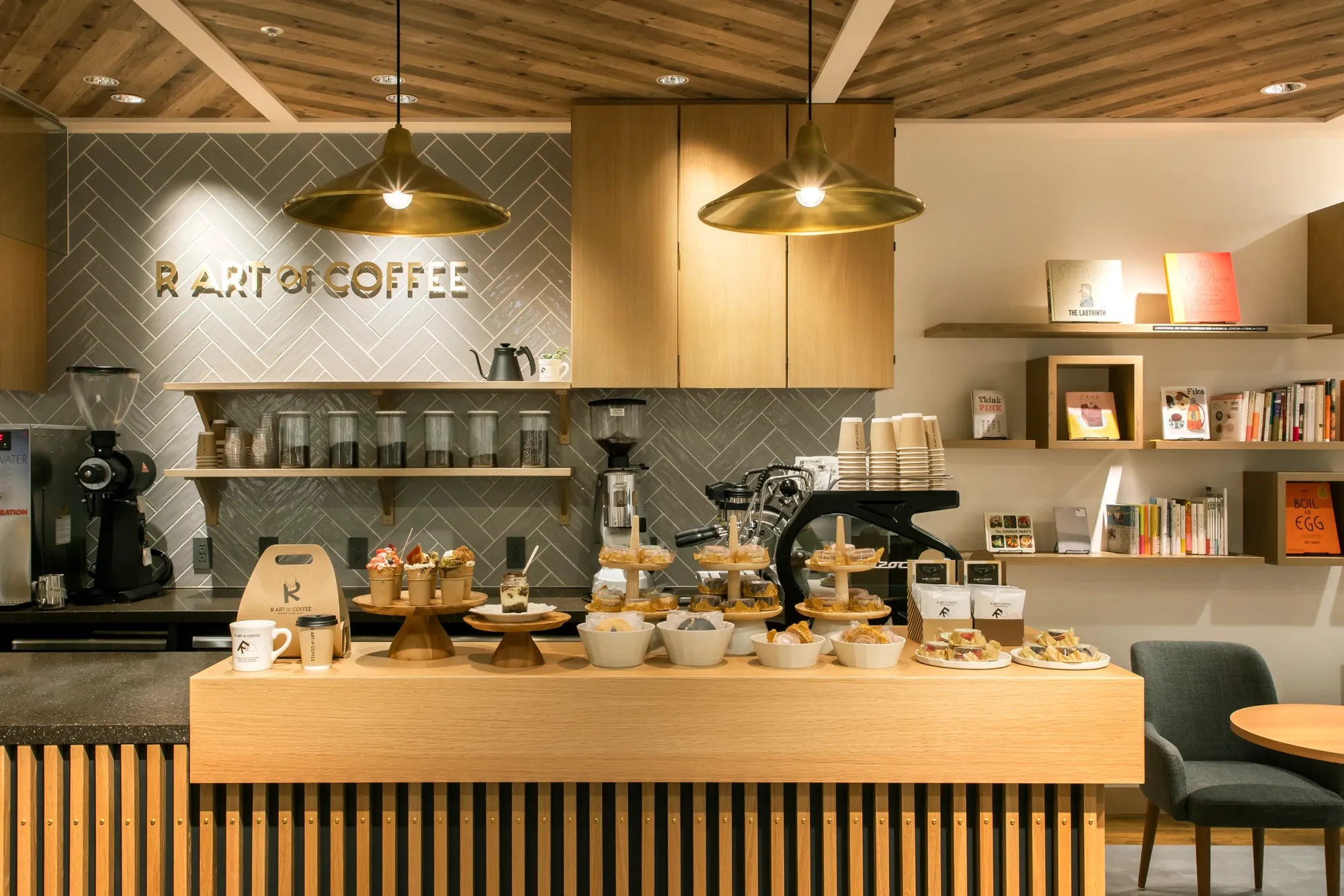 R ART OF COFFEE Matsuzakaya interior
