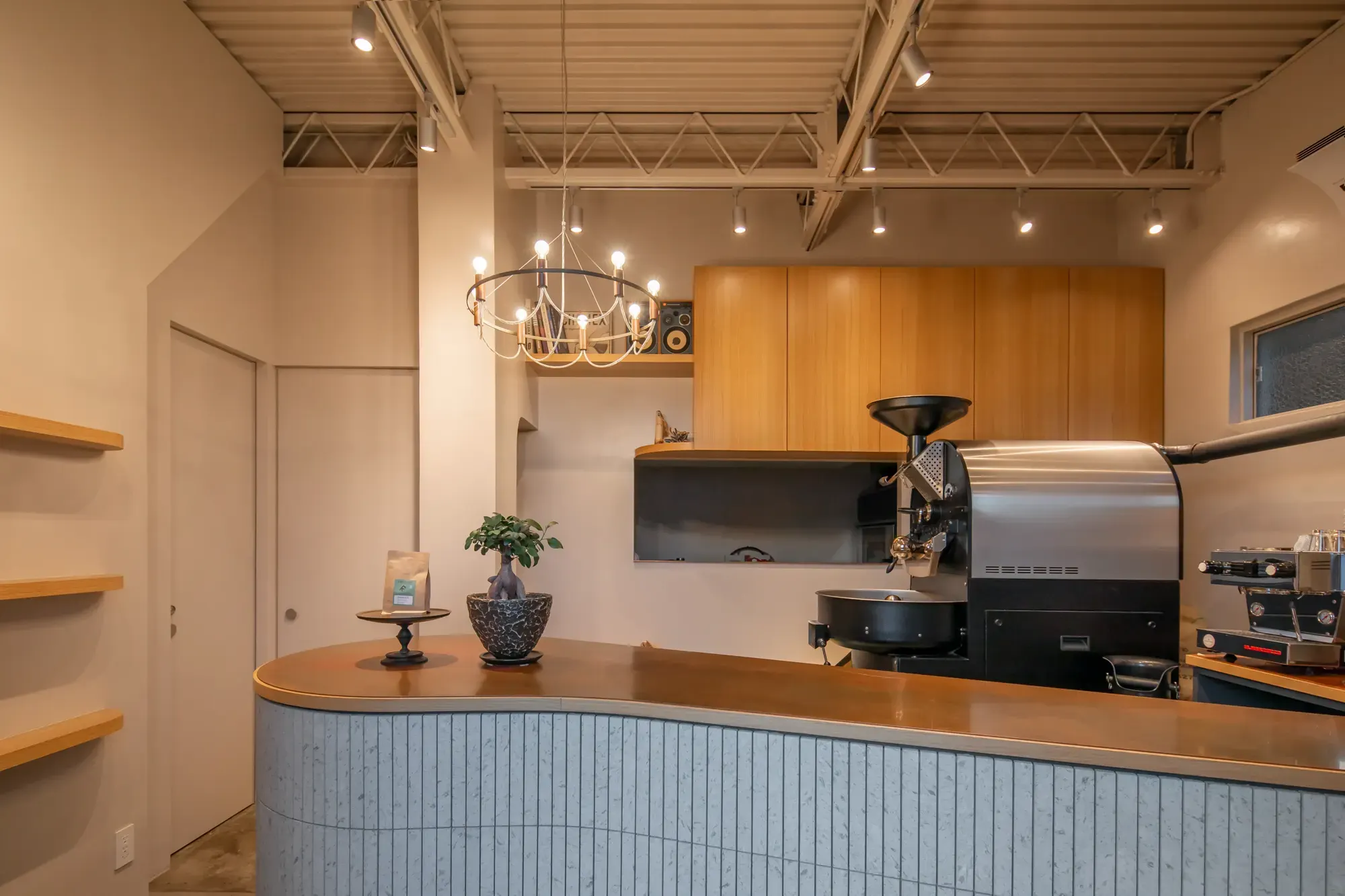 R ART OF COFFEE Motoyama interior