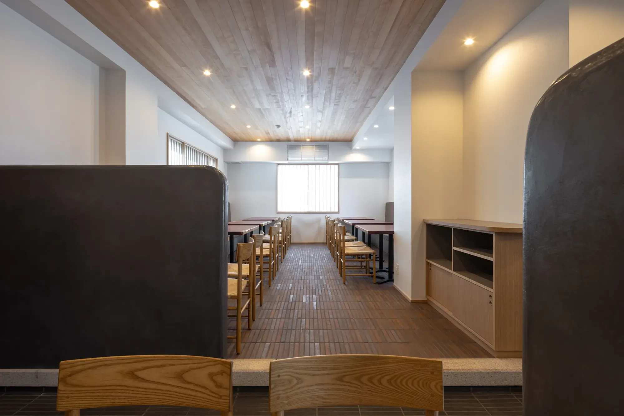 しまごん interior