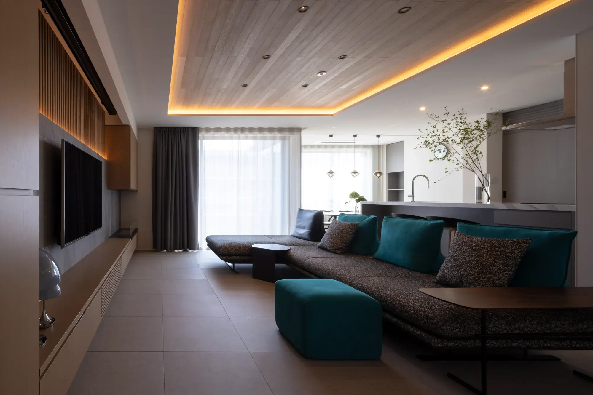 U-mansion renovation interior