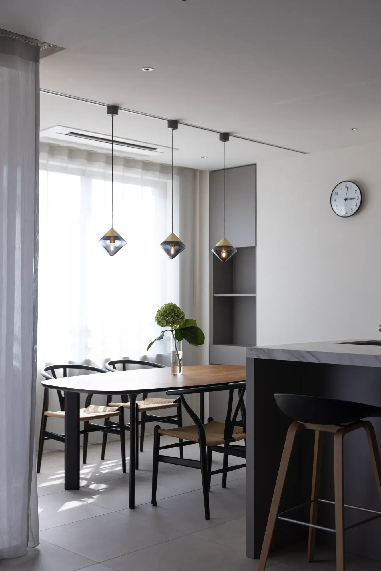 U-mansion renovation interior