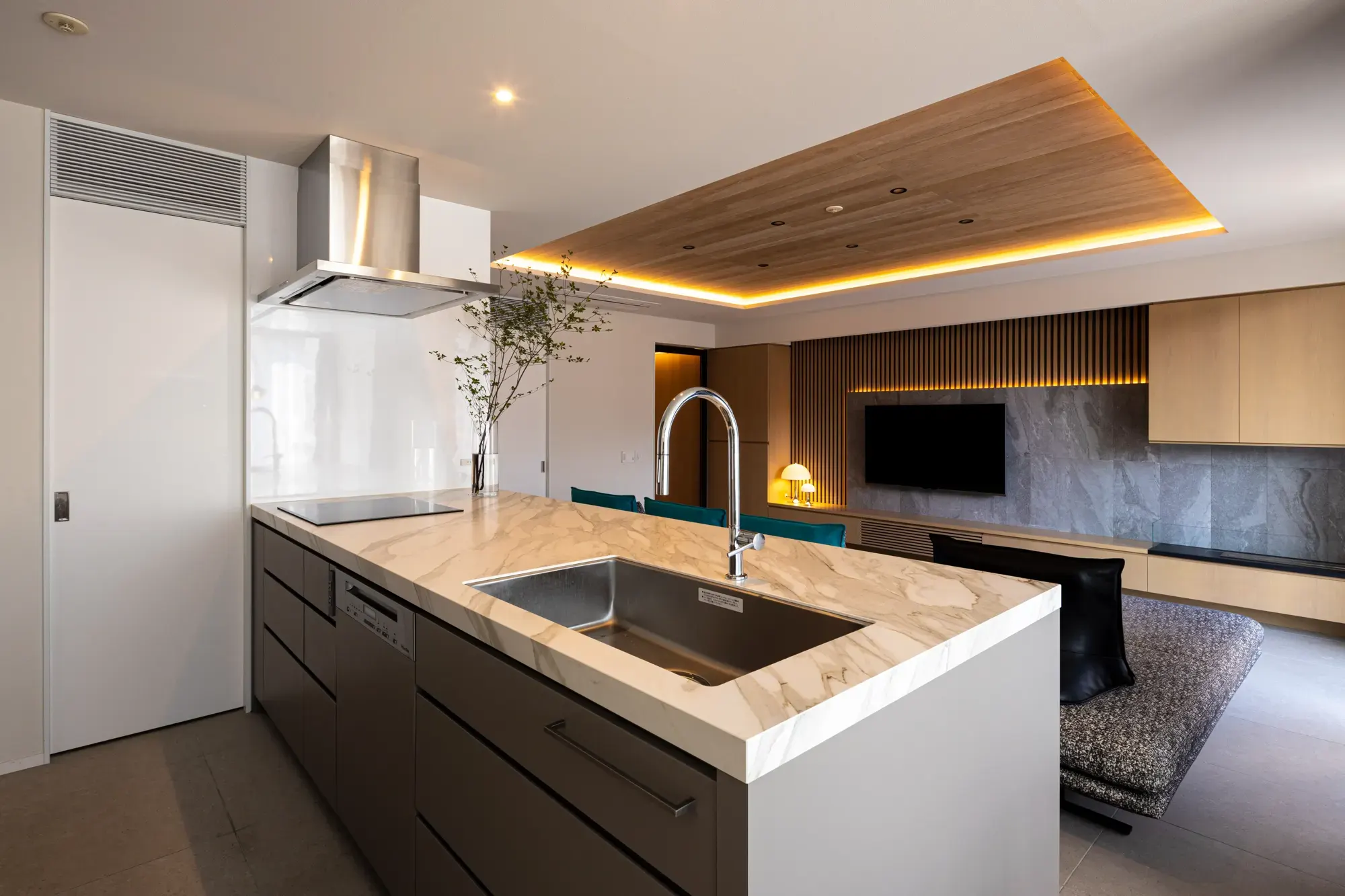 U-mansion renovation interior
