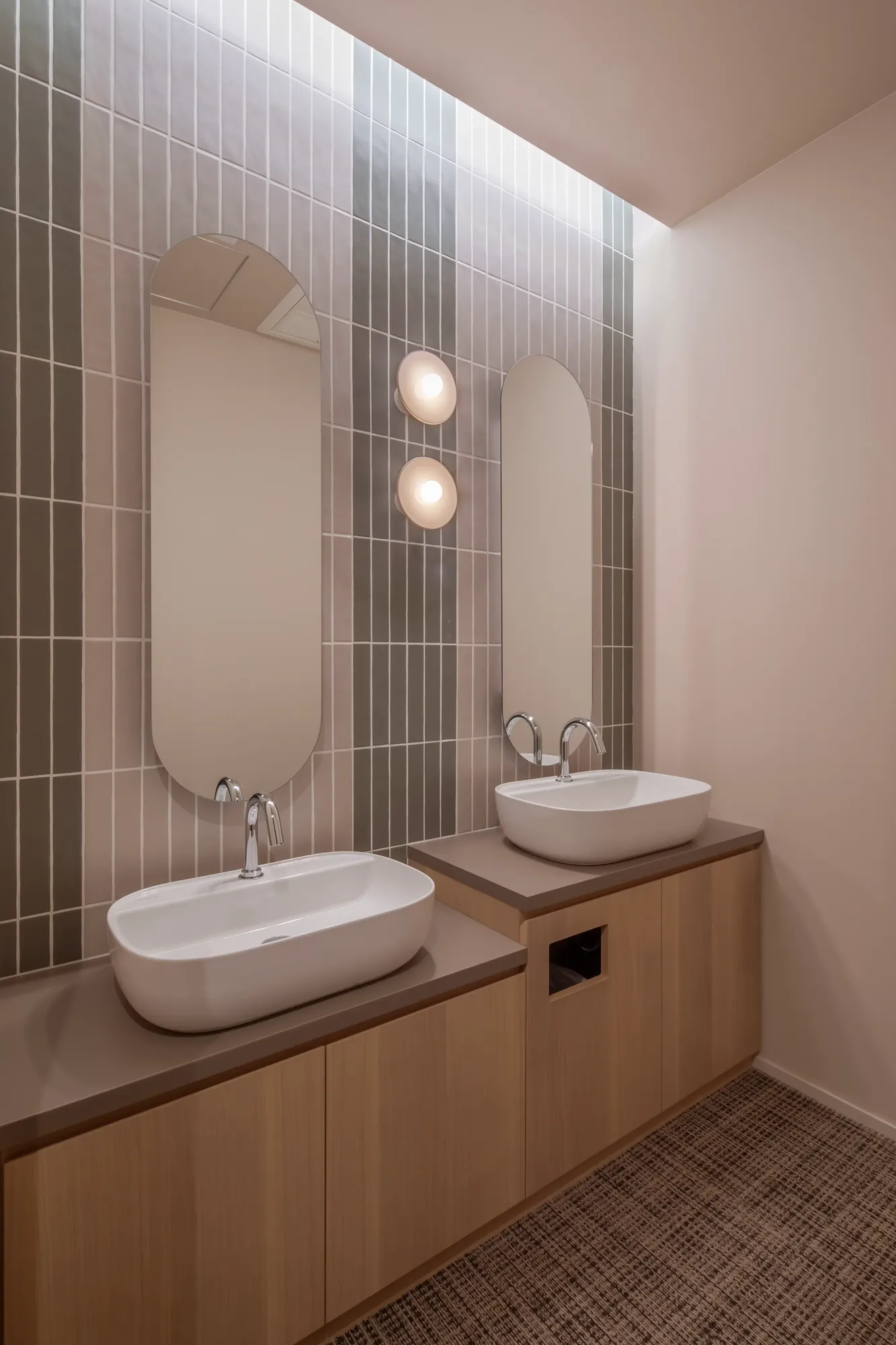 Yard Dental Clinic interior
