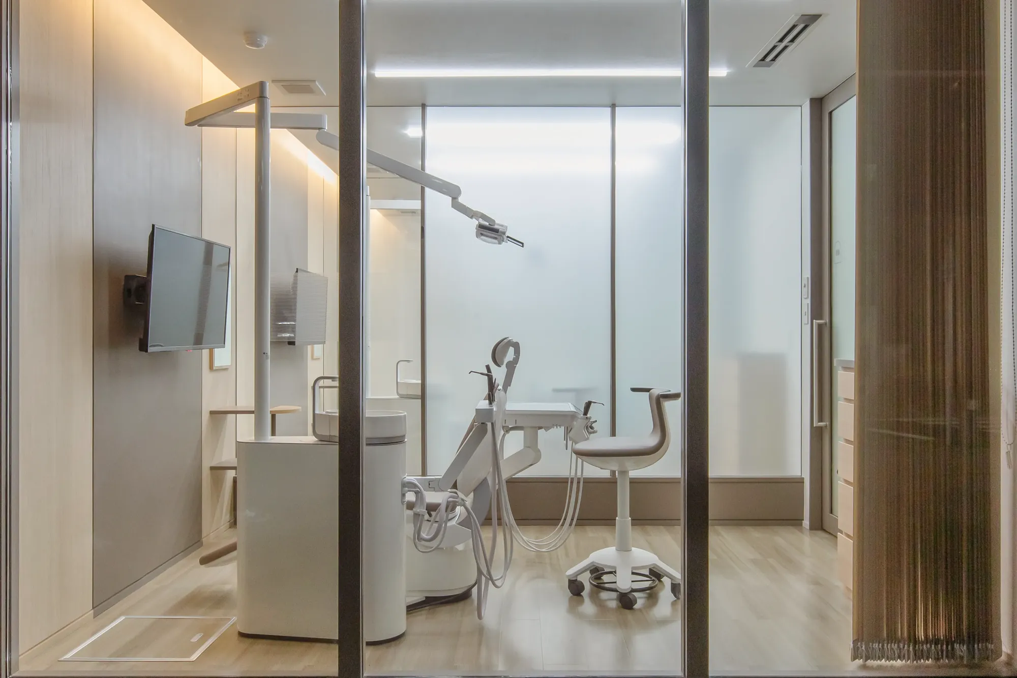 Yard Dental Clinic interior