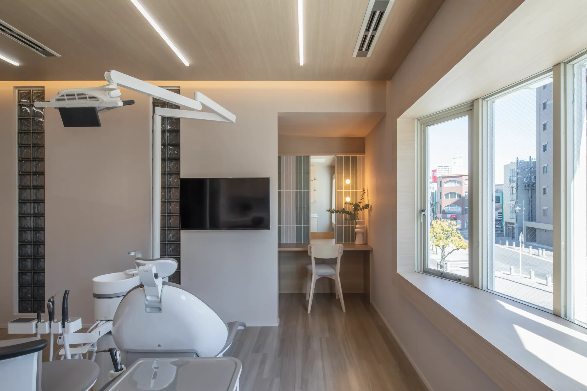 Yard Dental Clinic interior
